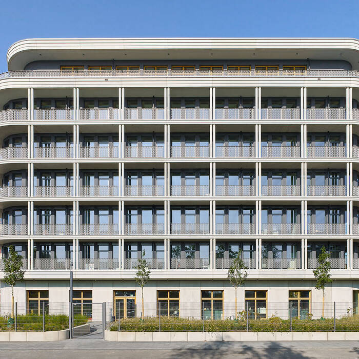 LR3103-20_15_700pixel