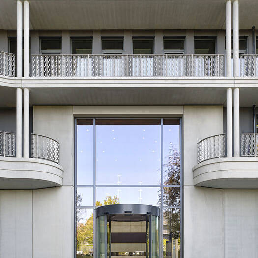 LR3103-23_1_10_700pixel