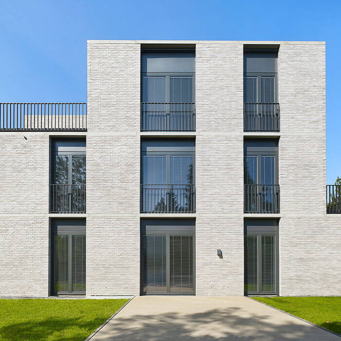 LR3109-05_15_700pixel