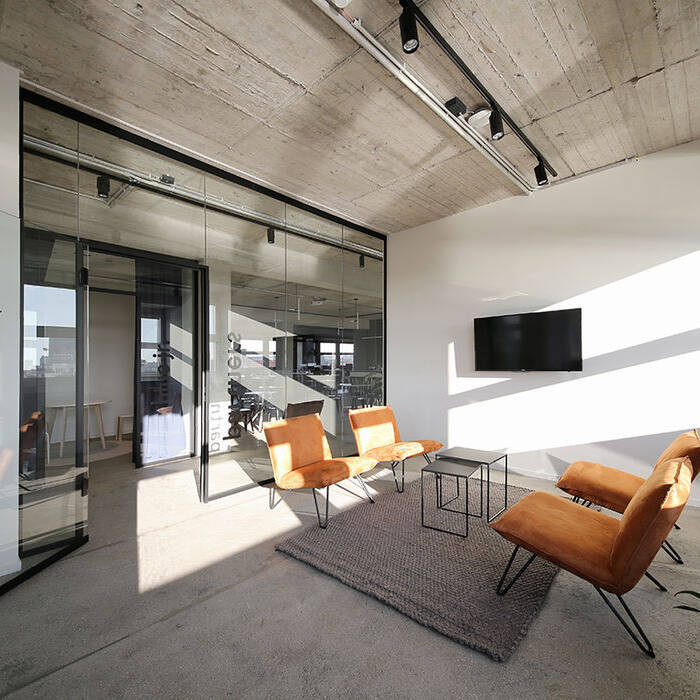 LU-T106-RCT-05_10_700pixel