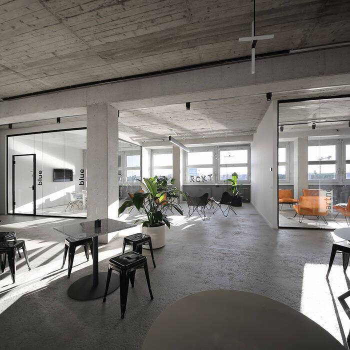 LU-T106-RCT-09_15_700pixel