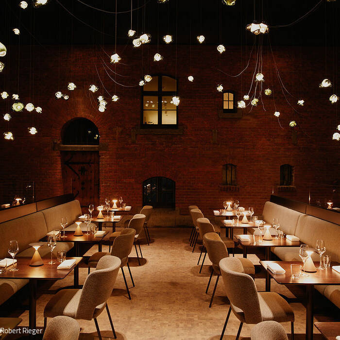 Lovis-Restaurant_RR-2201-0493_-C-Wilmina_rr_10_700pixel