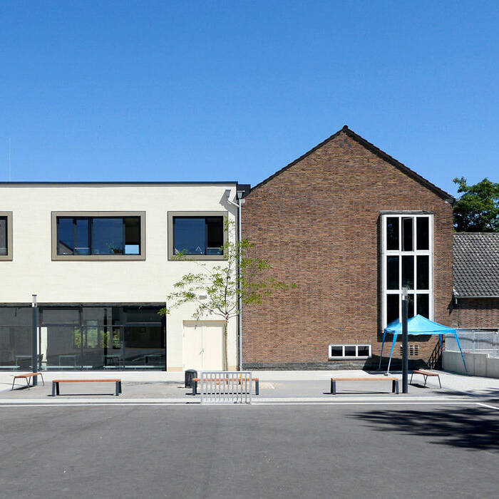 Mensa_aussen-JW_15_700pixel