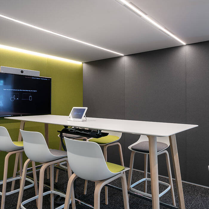 NK_21_0579_10_700pixel