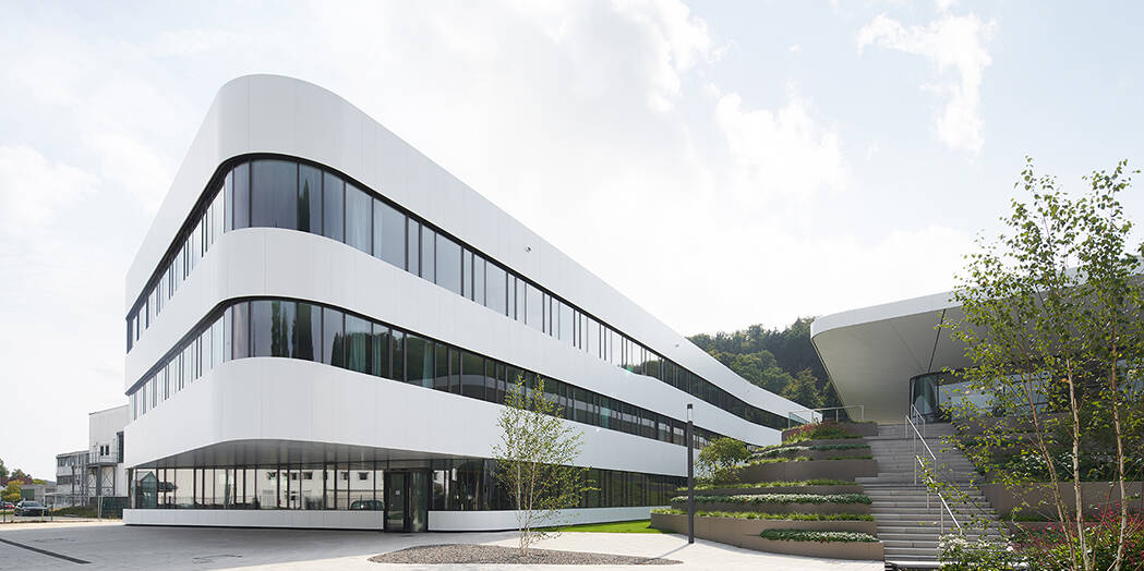Nething_Hartmann_Office_Exterior_8_15_700pixel