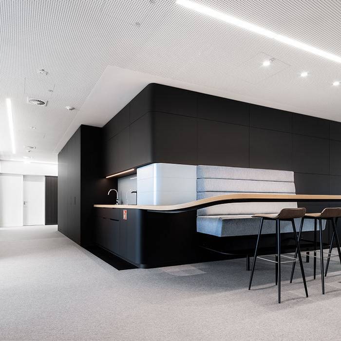 Neubau-Vertriebszentrum-Firma-Clage-13_10_700pixel