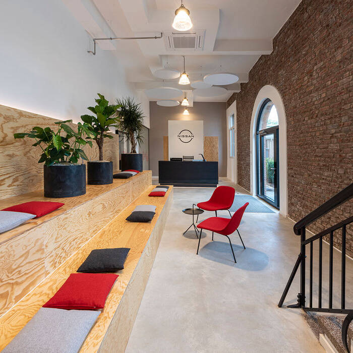 Nissan_016a_15_700pixel