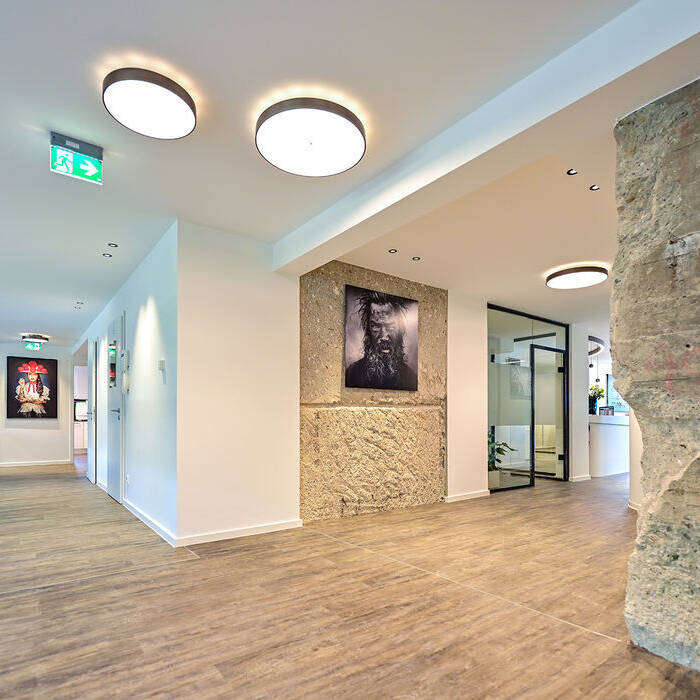 OP7_2383_15_700pixel