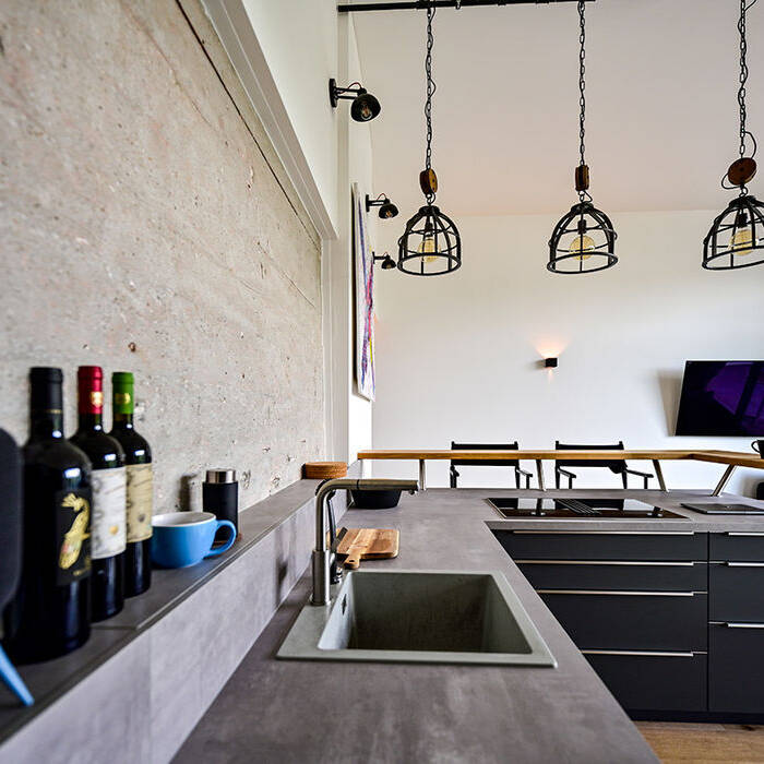 OP7_2483_10_700pixel