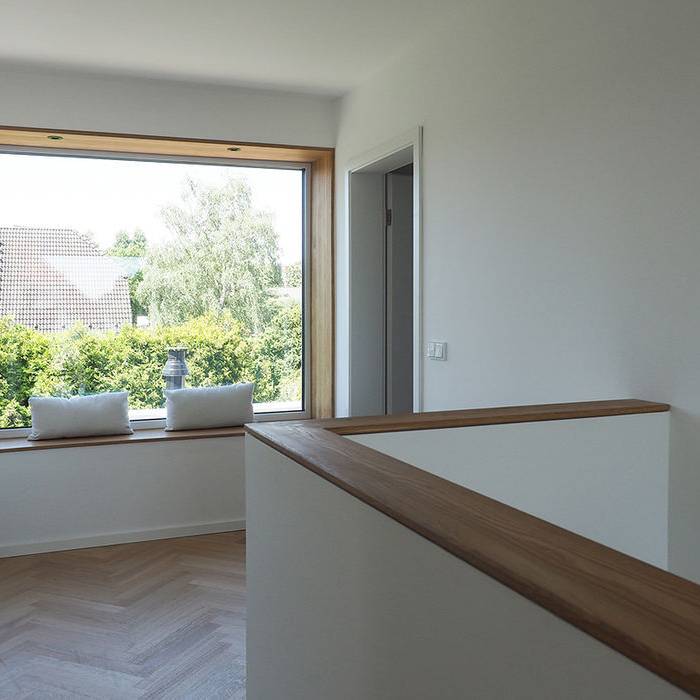 P7143236_10_700pixel