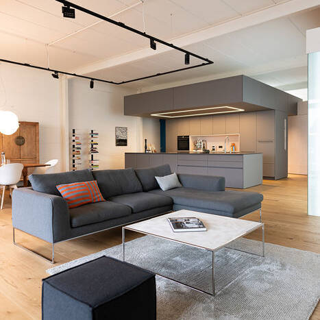 PIC03732_10_700pixel