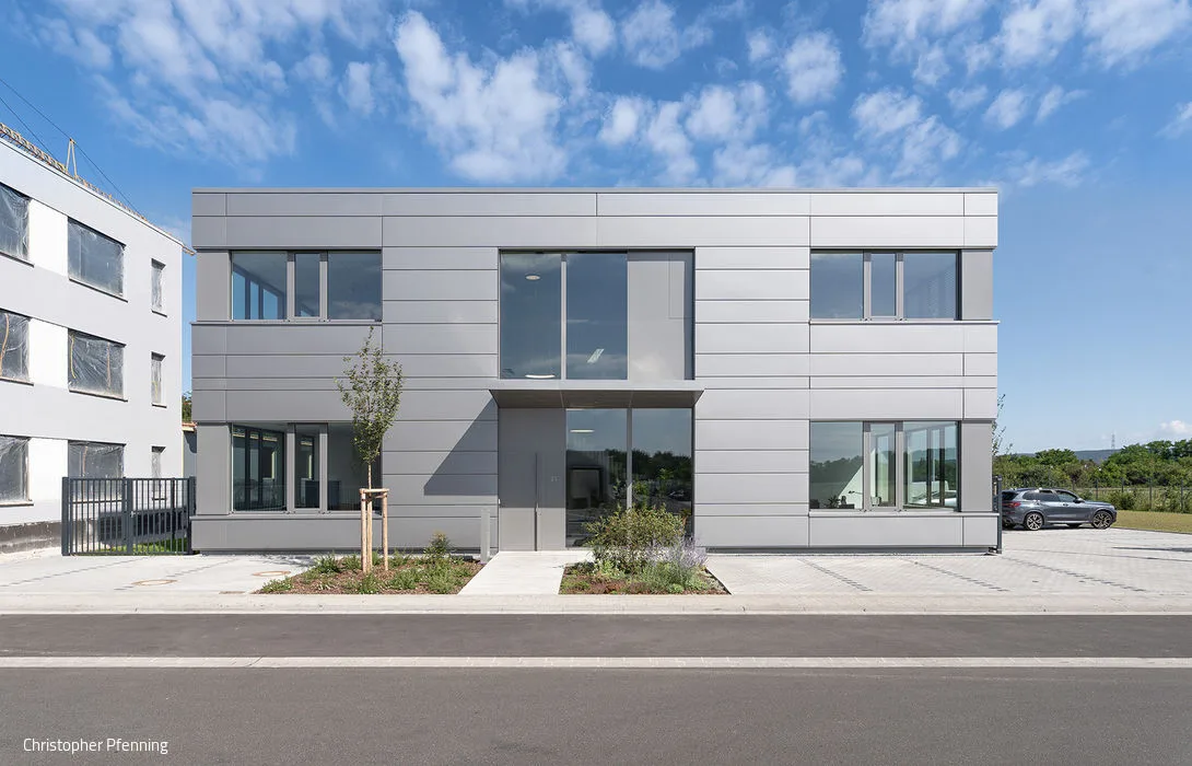 PIC04083_15_700pixel