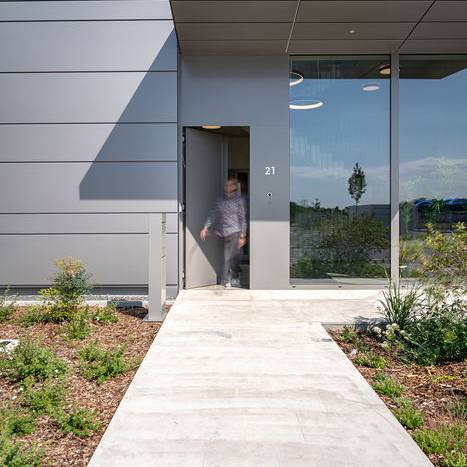 PIC04111_10_700pixel