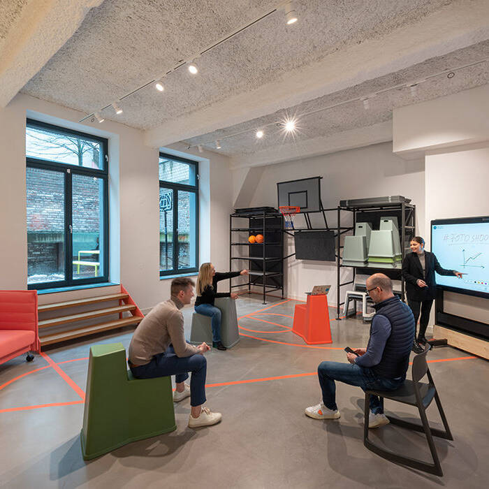 PRG_UG_082_10_700pixel