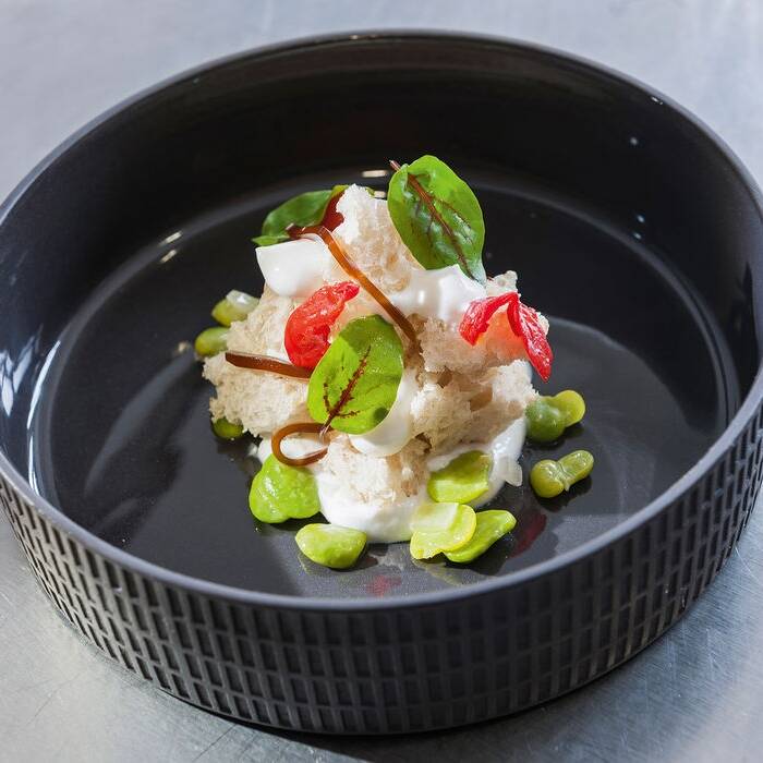 Parmesanmousse-mit-Saubohnen-und-Ciabatta_MB_15_700pixel