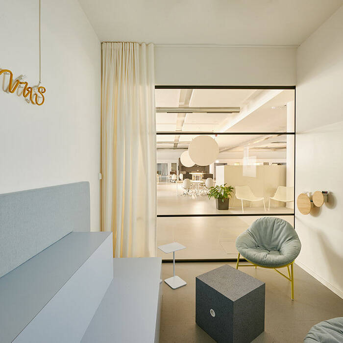 Personio_Meeting_110_10_700pixel