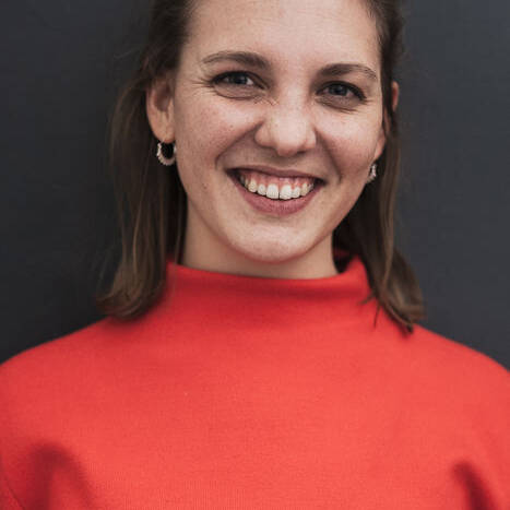 Portra-t_10_700pixelUipLBm3BmcavR