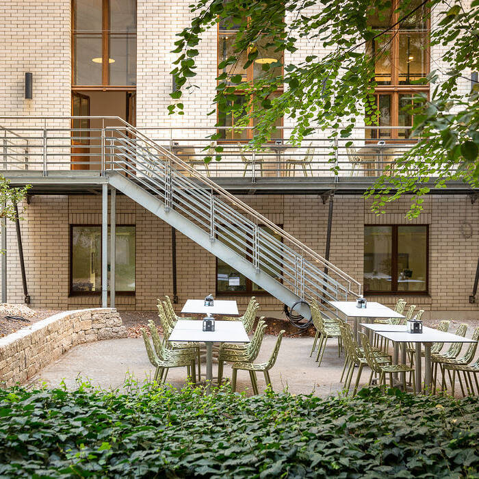 RA_KfW_Innenhof_15_700pixel