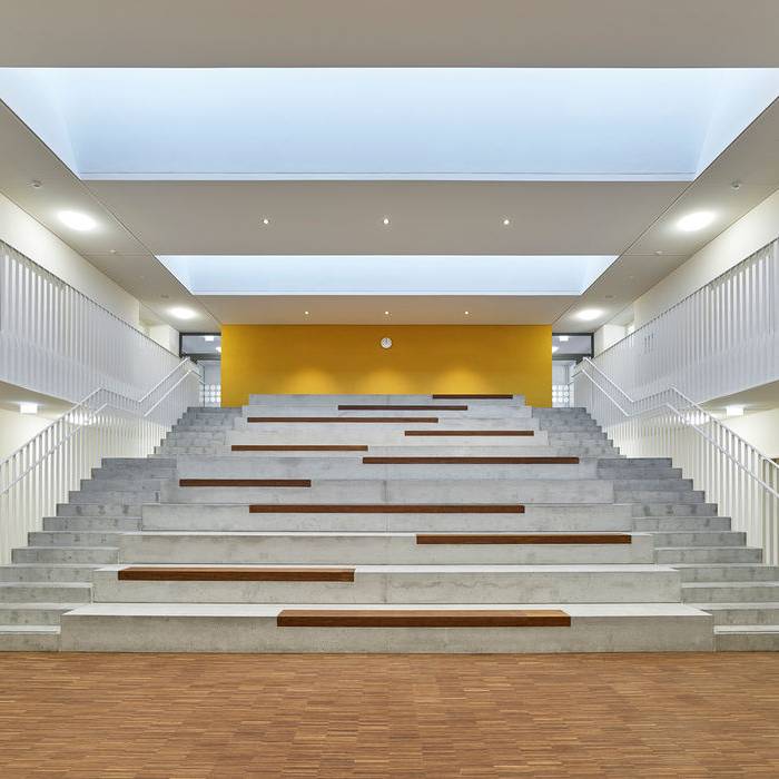 RE_SEZ_021_A4_15_700pixel