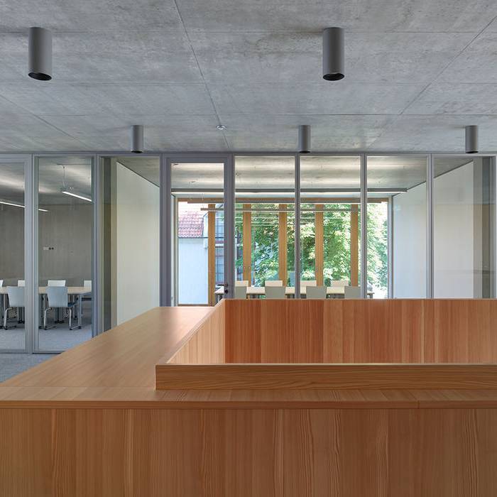 RH2738-0006_10_700pixel