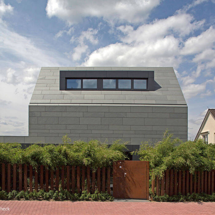 RS_1701_Symmetrisch_03_15_700pixel