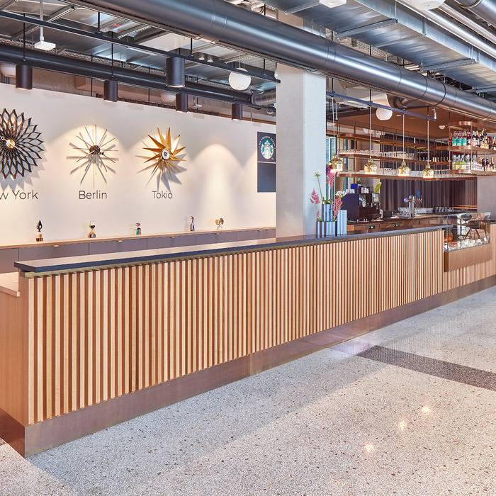 Rezeption-c-Eduardo-Perez_15_700pixel