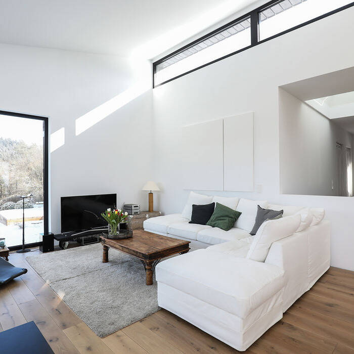 SHND0064_15_700pixel