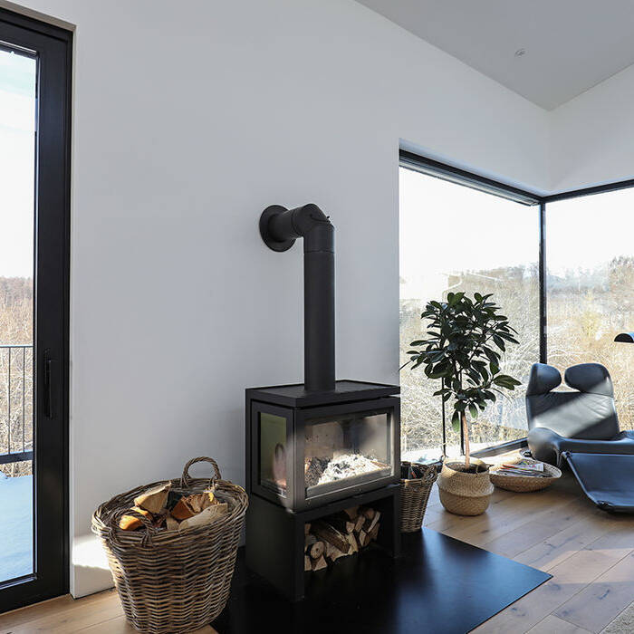 SHND0083_10_700pixel