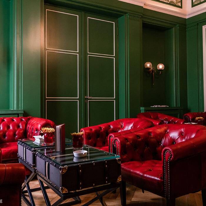 Smoker-s-Lounge_JF-6-_10_700pixel