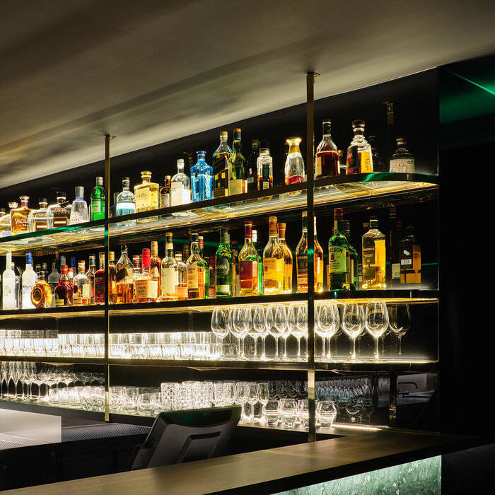 TL_NYBar_025-_15_700pixel