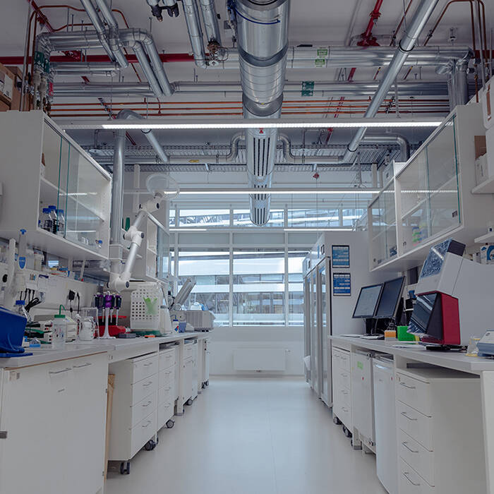 TRILUX_CSSB_7_10_700pixel