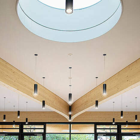 UN0611D-GNUE_Bibliothek_2813_S_10_700pixel