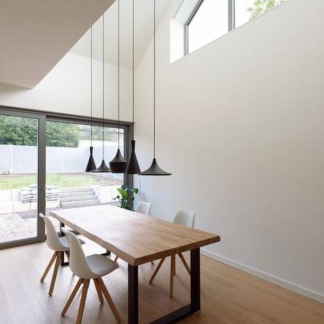 VEF_8651_f_10_700pixel