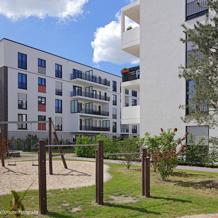 VIERZIG549_Du_e-sseldorf_20200514_14_Hi_15_700pixel