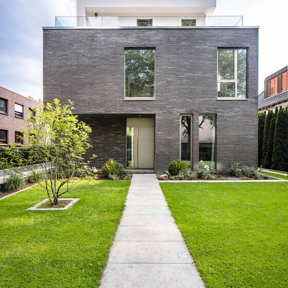 W1908P7937_15_700pixel