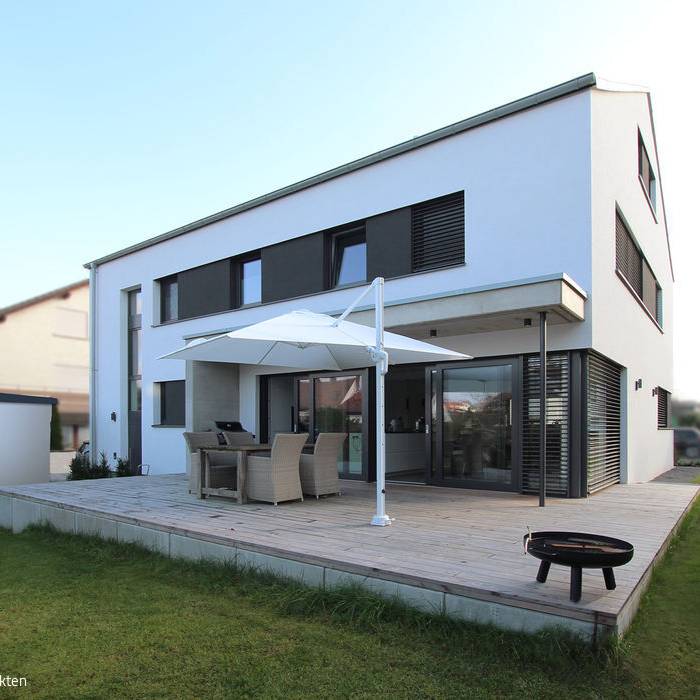 Wohnhaus_BA_Garten_3_15_700pixel