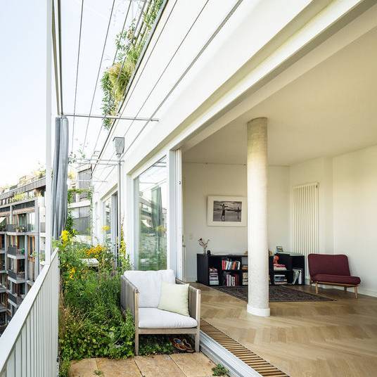 XL-200820_W-LK7_091_10_700pixel