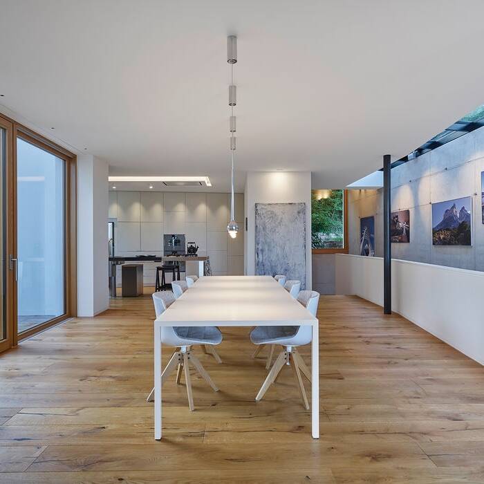 ZB598-19_15_700pixel