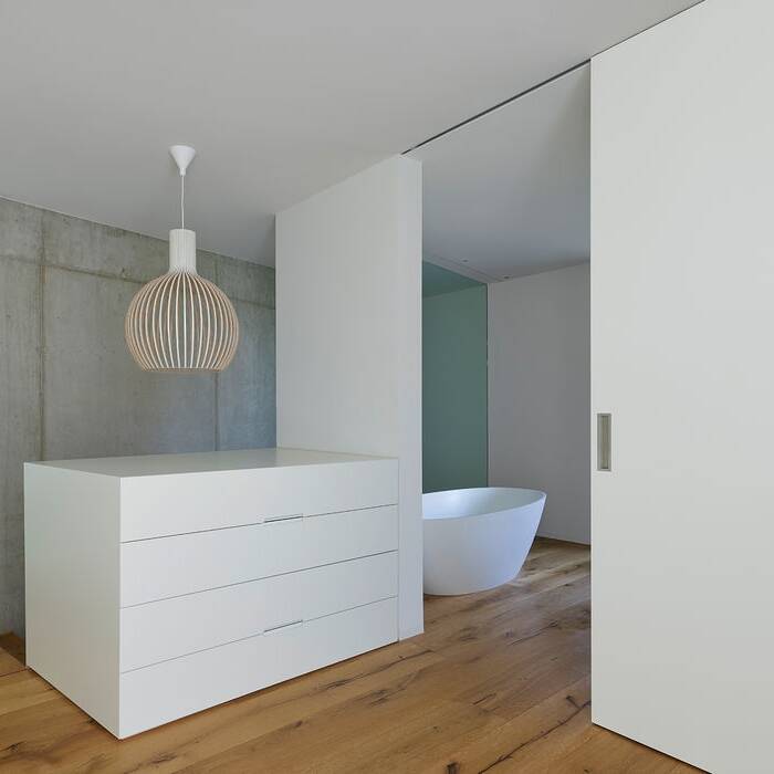 ZB598-24_15_700pixel