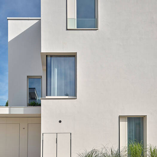 ZB633-16_10_700pixel