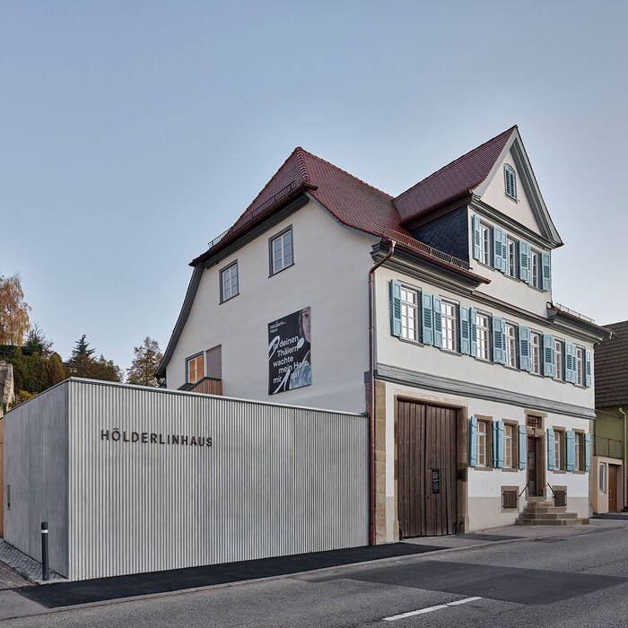 ZB654-08_15_700pixel