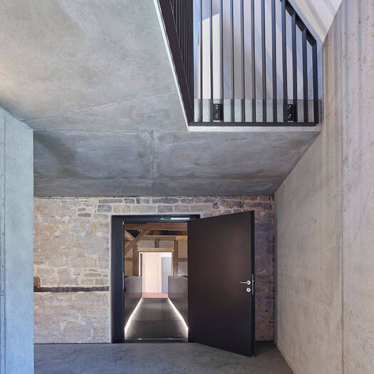 ZB654-34_10_700pixel