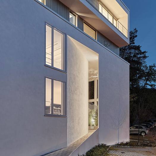 ZB715-05_10_700pixel