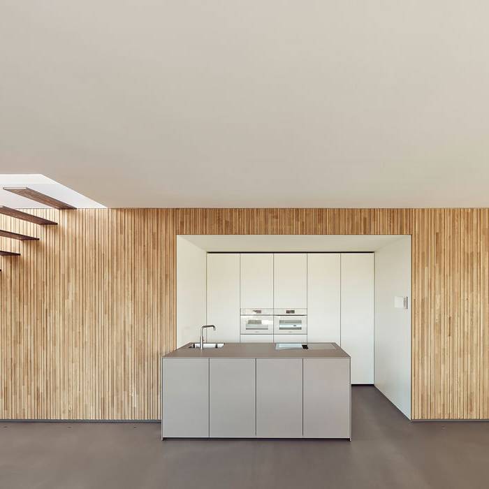 ZB715-11_15_700pixel