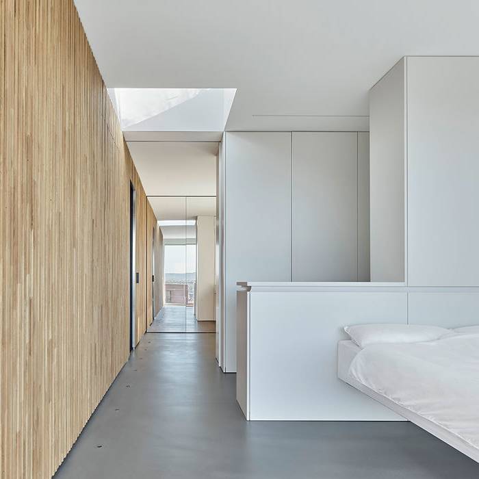 ZB715-16_10_700pixel