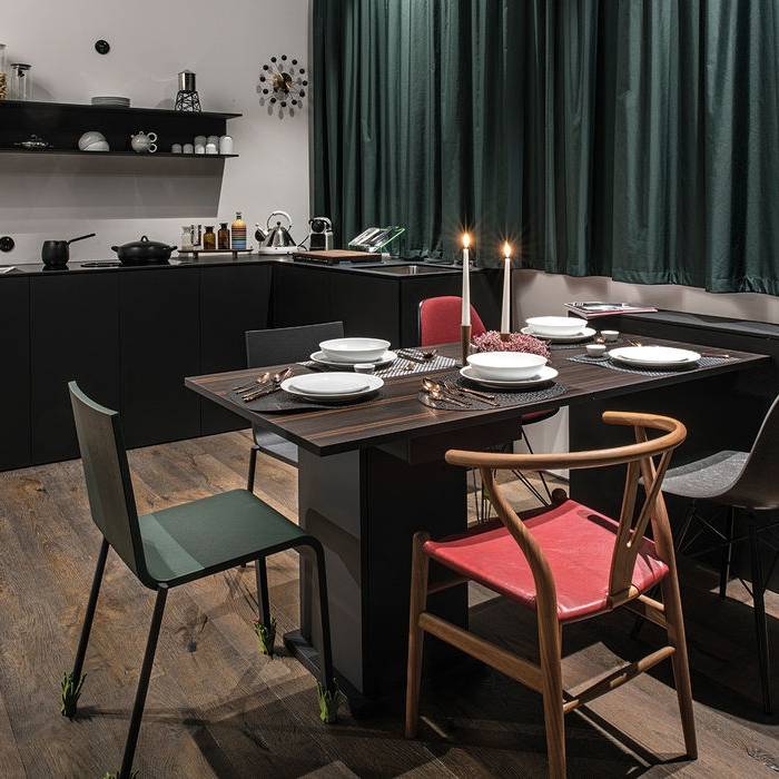 ZE-App-gedeckterTisch1-cmyk_15_700pixel