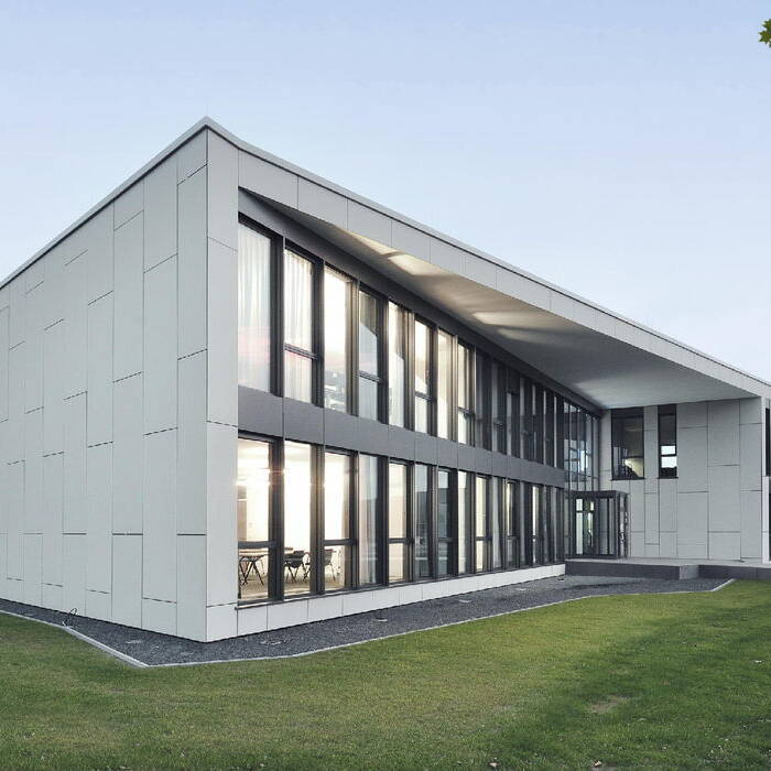 Zwick-Verwaltung_Aussen02_700pixelbGSrGOkjf4tug