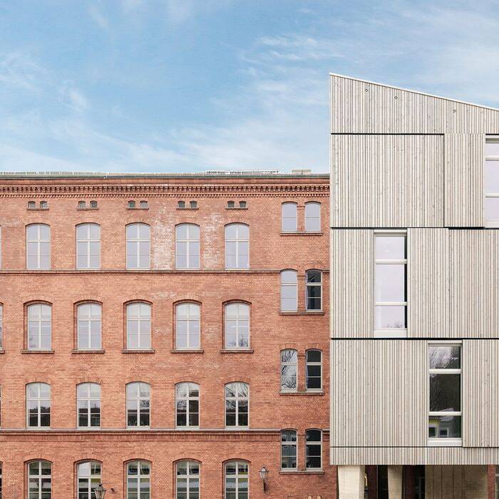 _1062685_15_700pixel