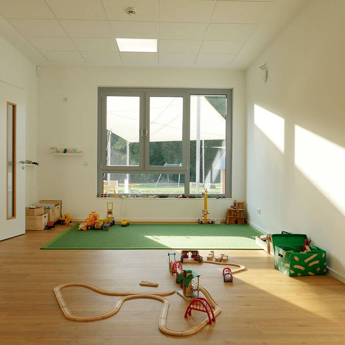 _1070948_15_700pixel