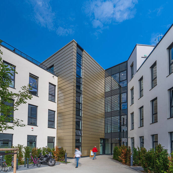 _21H1594_10_700pixel